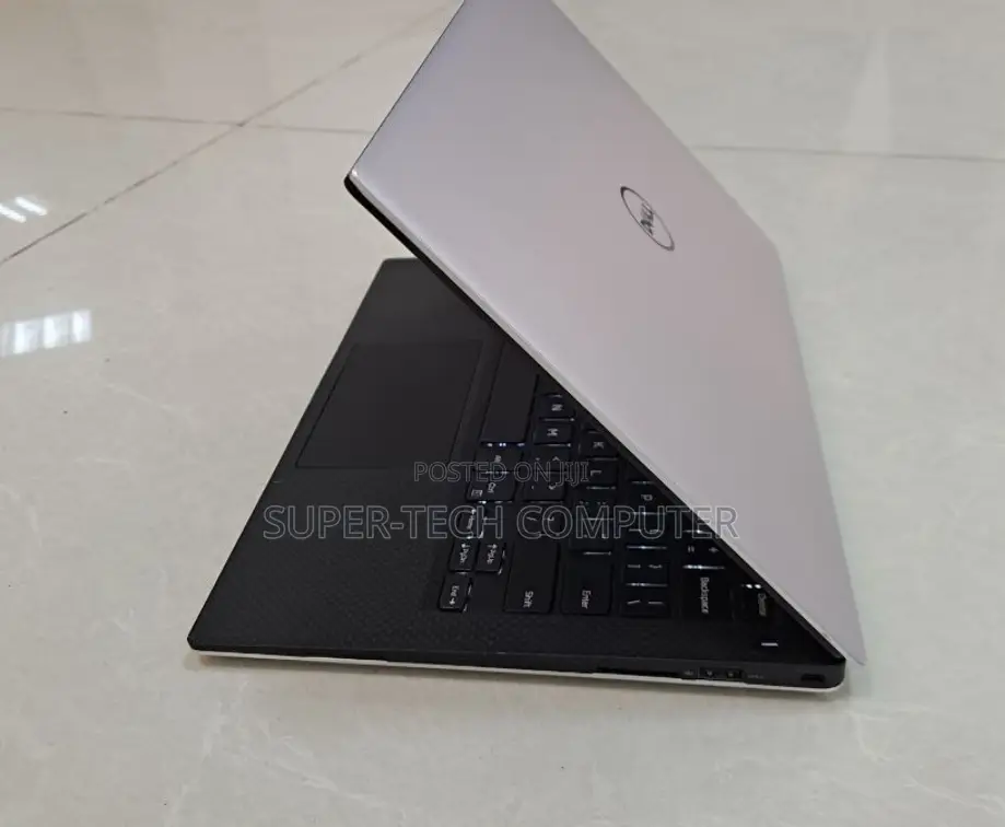 New Laptop Dell XPS 15Z 8GB Intel Core I7 SSD 512GB