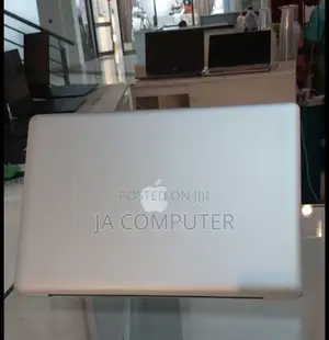 New Laptop Apple MacBook 2012 4GB Intel Core I5 HDD 500GB