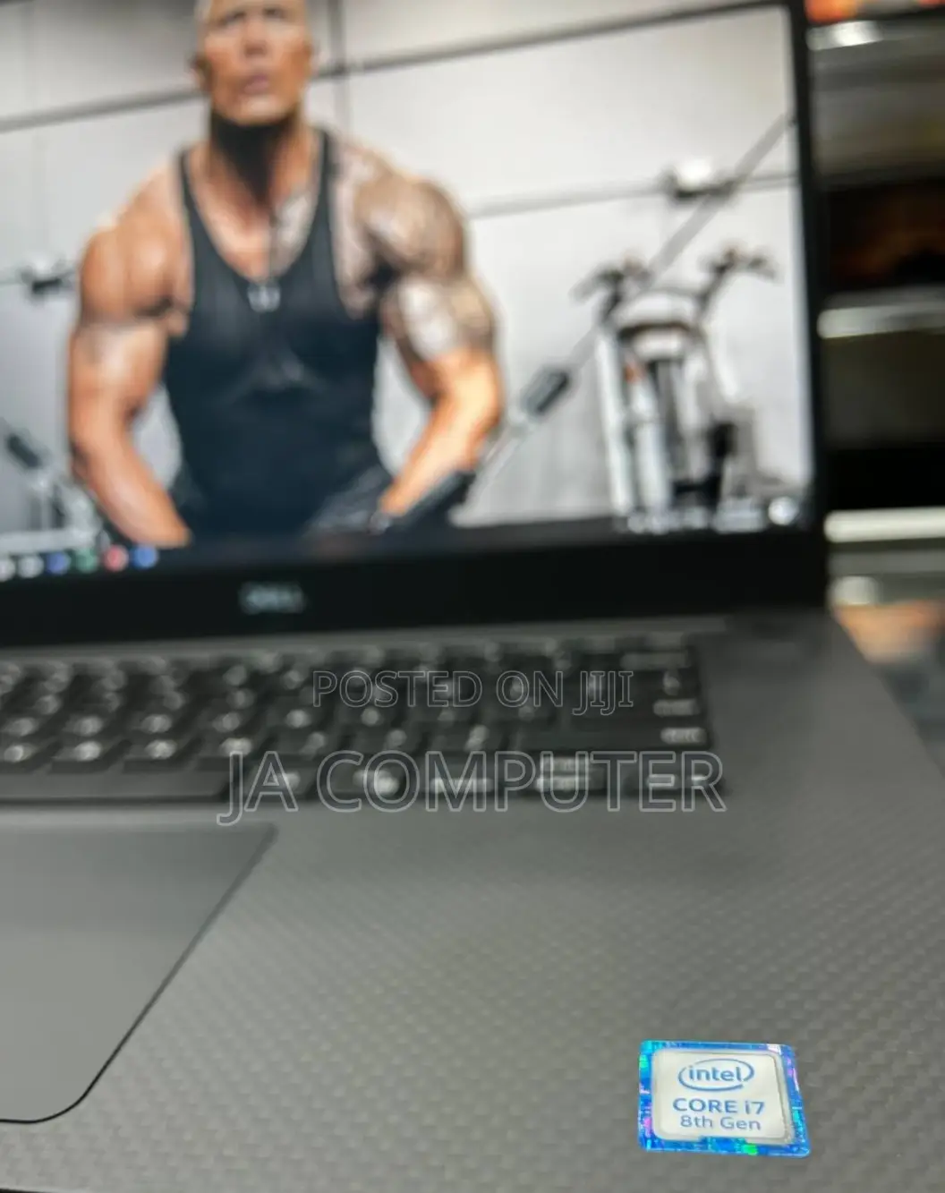 New Laptop Dell Precision 3561 16GB Intel Core I7 SSD 512GB