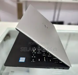 New Laptop Dell XPS 13 8GB Intel Core I7 SSD 512GB