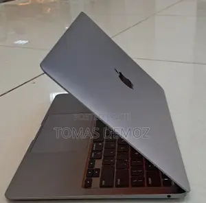 New Laptop Apple MacBook Air 2020 M1 8GB Apple M1 SSD 256GB
