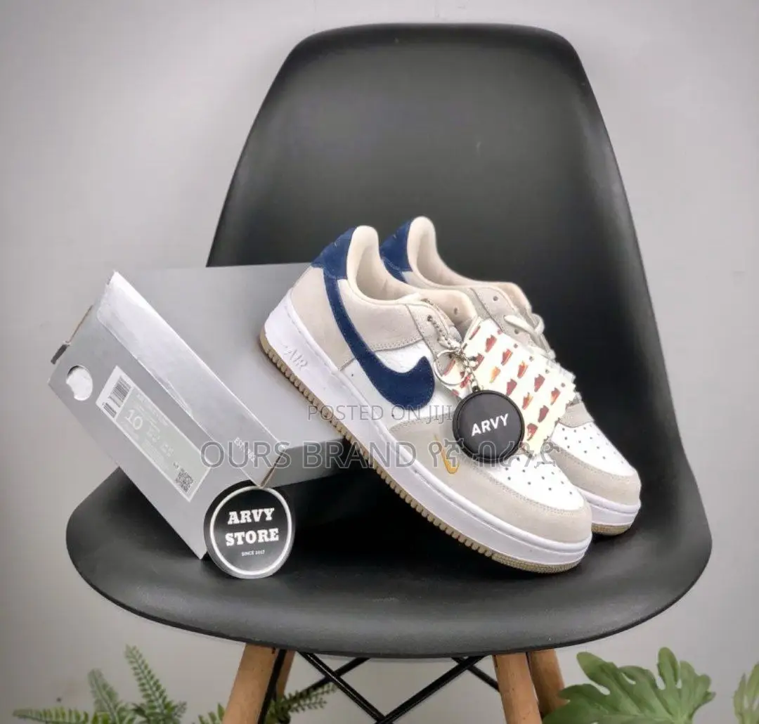 Nike Air Force 1'07 "Suede Cream Navy White" Low Shoe