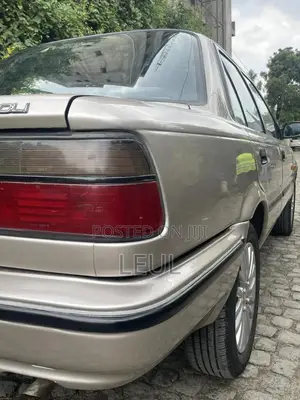 Toyota Corolla Sedan 1990 Gold