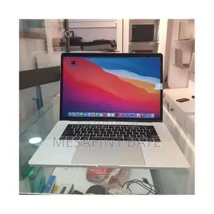 New Laptop Apple MacBook Pro 2017 16GB Intel Core i7 SSD 1T