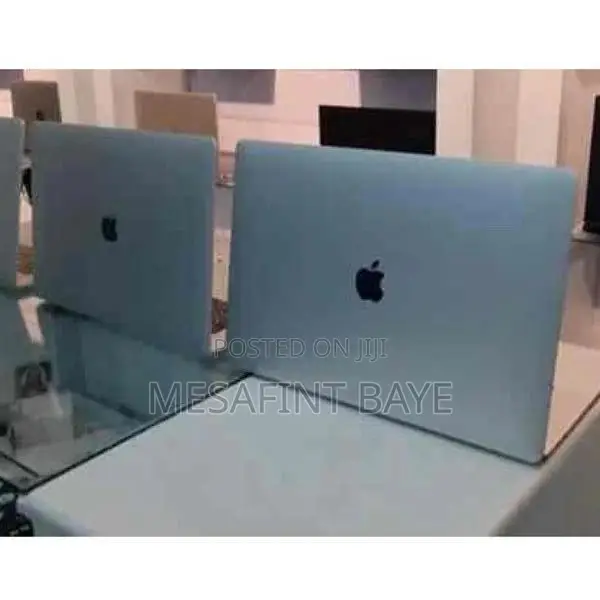 New Laptop Apple MacBook Pro 2017 16GB Intel Core i7 SSD 1T