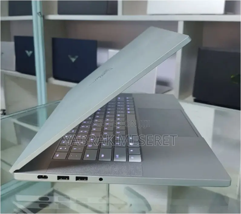 New Laptop Razer Blade 16GB Intel Core I7 SSD 512GB