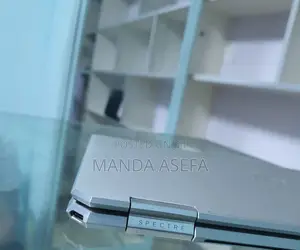 New Laptop HP Spectre 16GB Intel Core I7 SSD 512GB