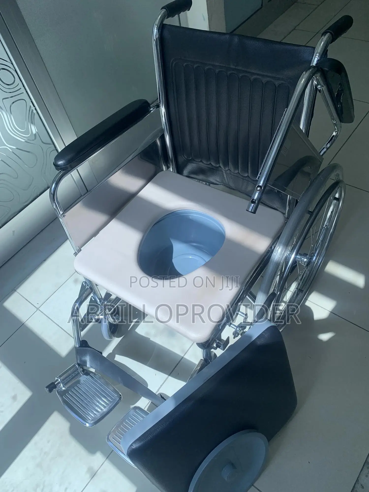 -?Wheechair>%Wheelchair%>Wheelchair%~Wheelchair%>Wheelchair$