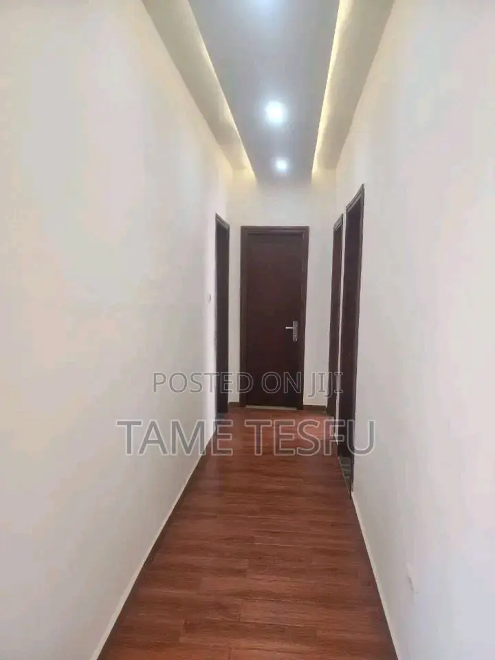 Furnished 3bdrm Villa in Hayat, Yeka for sale