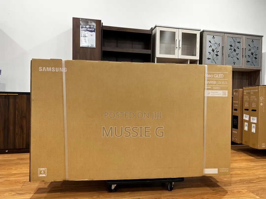 SAMSUNG Crystal UHD Tv's