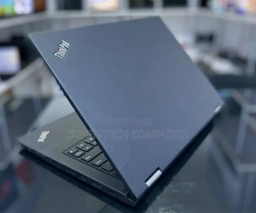 New Laptop Lenovo Yoga 700 8GB Intel Core I5 SSD 512GB