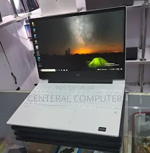 New Laptop HP Victus 15 8GB AMD Ryzen 7 SSD 512GB