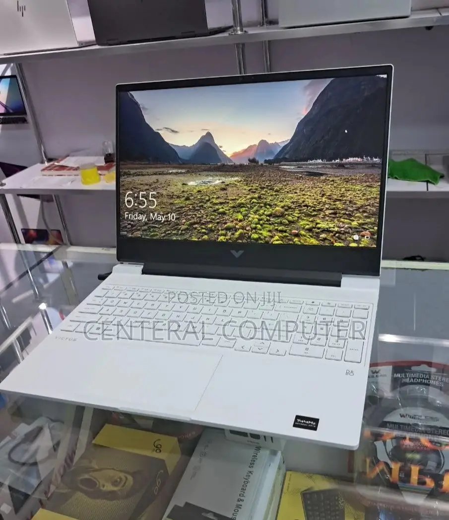 New Laptop HP Victus 15 8GB AMD Ryzen 7 SSD 512GB