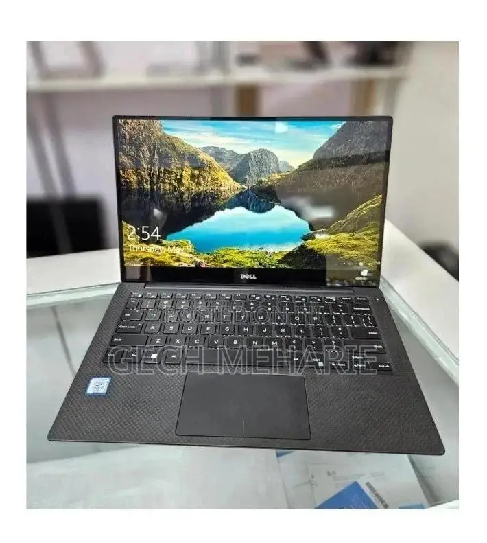 New Laptop Dell XPS 15 8GB Intel Core i7 SSD 512GB