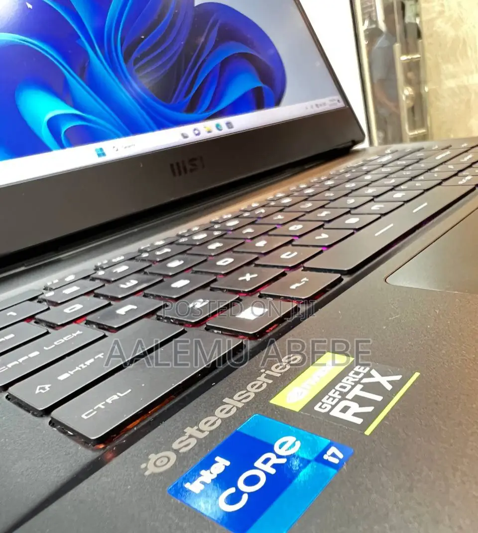 New Laptop MSI GP75 Leopard 16GB Intel Core I7 SSD 1T