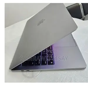 New Laptop Apple MacBook Pro M1 8GB Intel Core I7 SSD 512GB