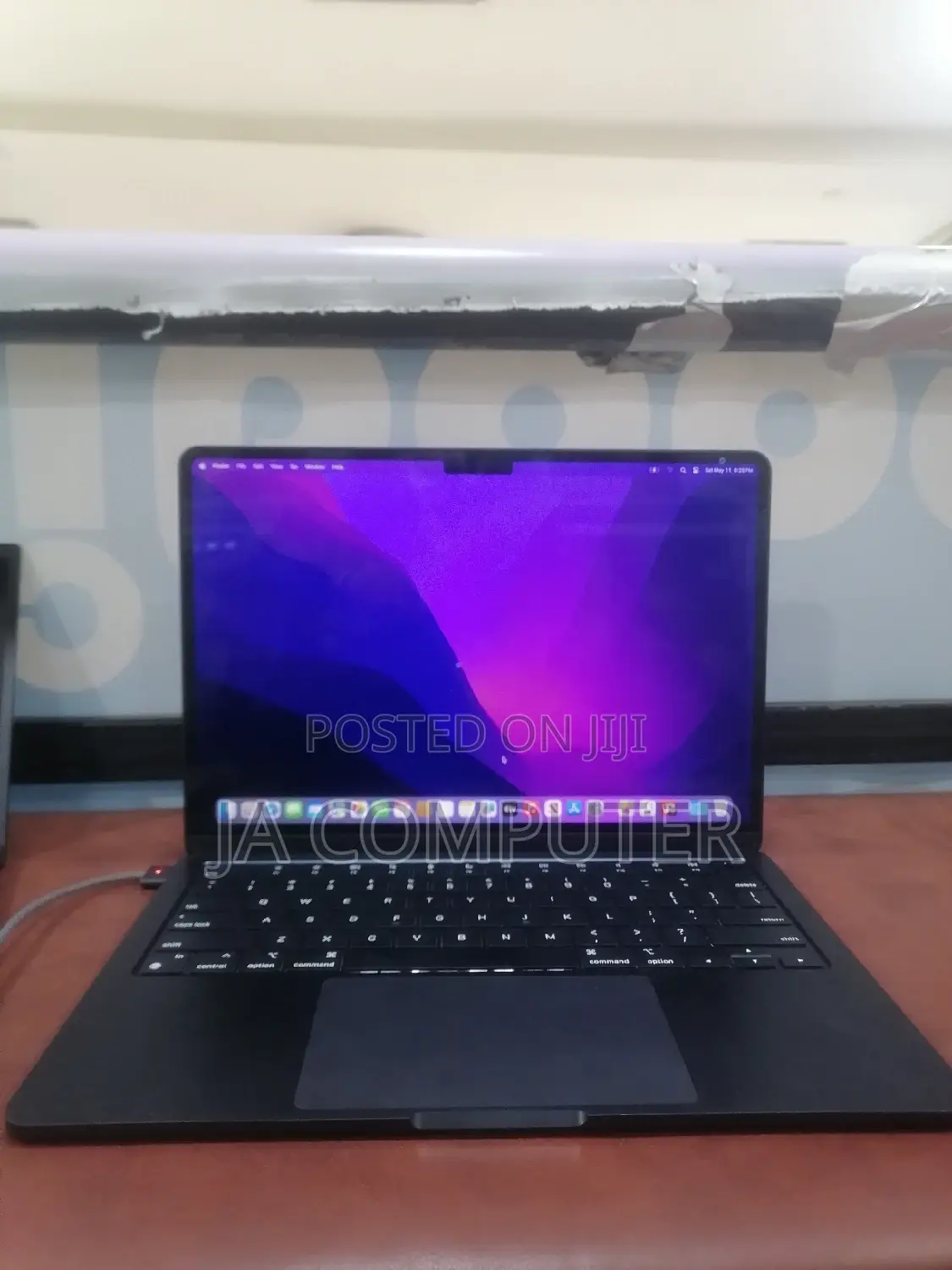 New Laptop Apple MacBook Air 2022 M2 8GB Apple M2 SSD 256GB