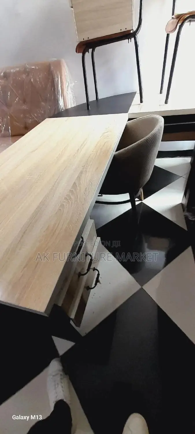 Office Managerial Table 160cm