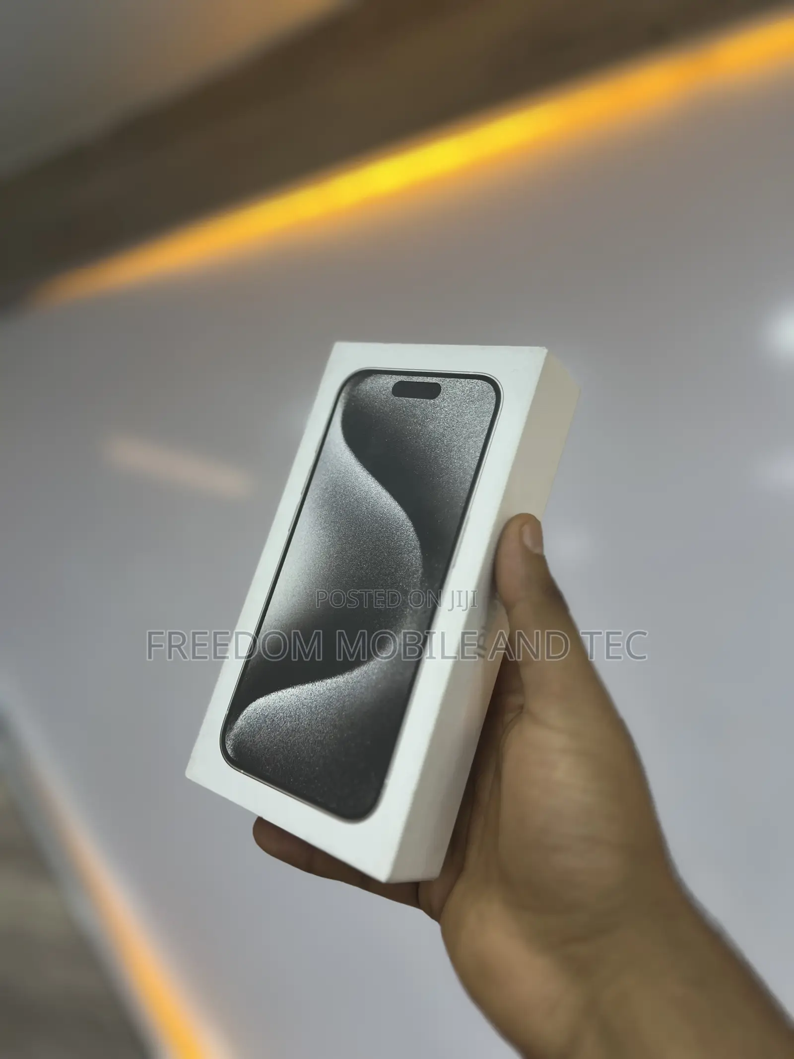 New Apple iPhone 15 Pro 128 GB