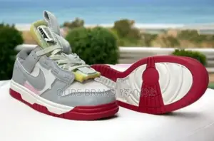 Photo - Nike Sb Sneaker High Master Quality Luxury Sneakers Shoes 