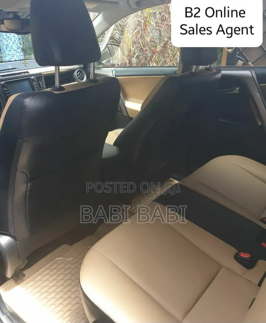 Toyota RAV4 2018 Burgundy