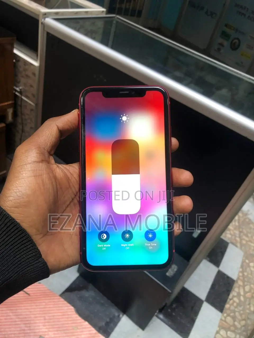 Apple iPhone 11 64 GB Red