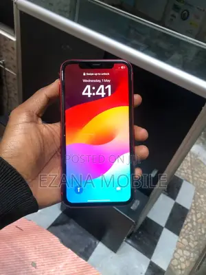 Apple iPhone 11 64 GB Red