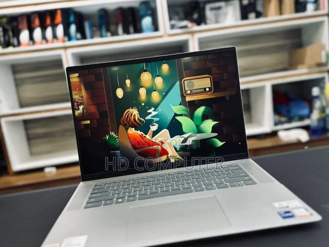 New Laptop Dell Inspiron 15 8GB Intel Core I7 SSD 1T