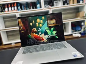 New Laptop Dell Inspiron 15 8GB Intel Core I7 SSD 1T