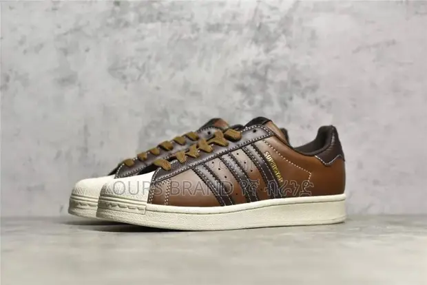 adidas gazelle silver green womens Song For The Mute Toast Superstar 82 Sneaker Brown JR8043