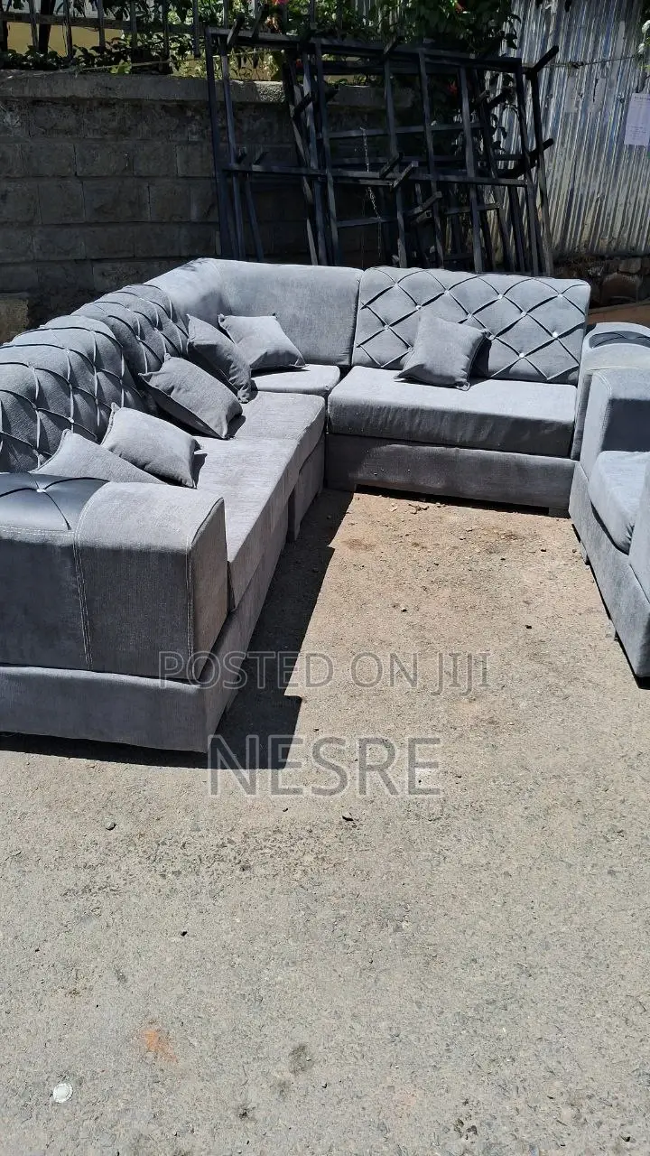 አዲስ ሶፋ [New Couches]