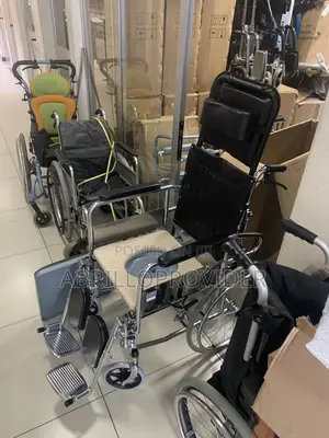 Photo - Wheelchair!|%Wheelchair!>Wheelchair!\Wheelchair||!Wheelchair