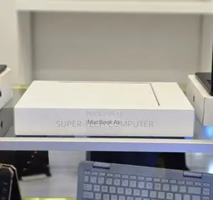 New Laptop Apple MacBook Air 2022 M2 16GB Apple M2 SSD 1T