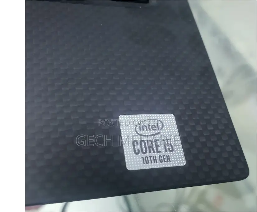 New Laptop Dell XPS 15 8GB Intel Core I5 SSD 256GB