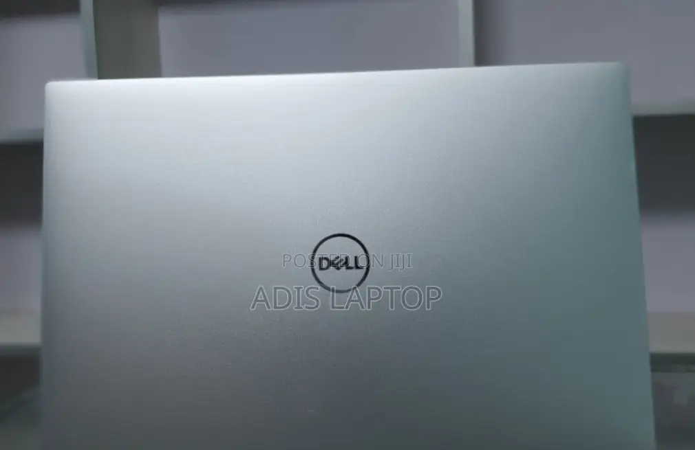 New Laptop Dell XPS 15 8GB Intel Core I5 SSD 256GB