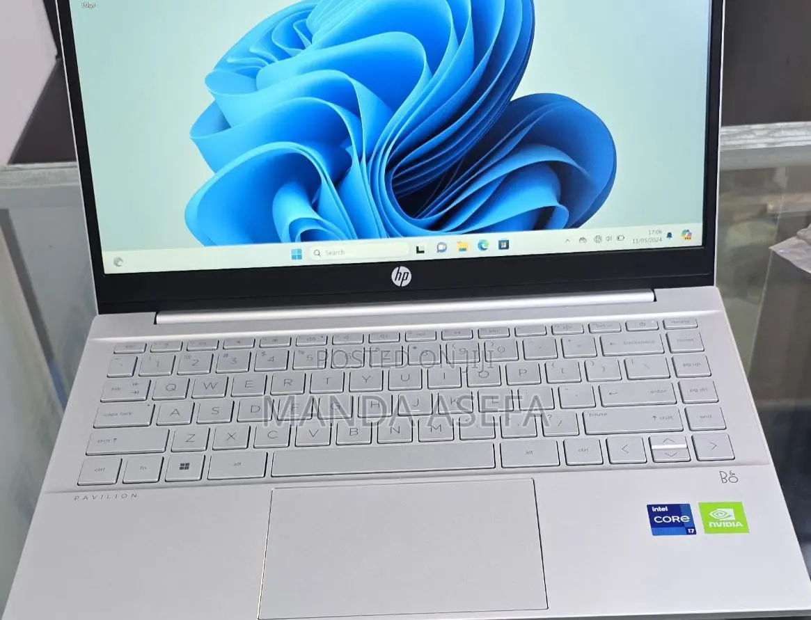 New Laptop HP Pavilion 14 16GB Intel Core I7 SSD 512GB