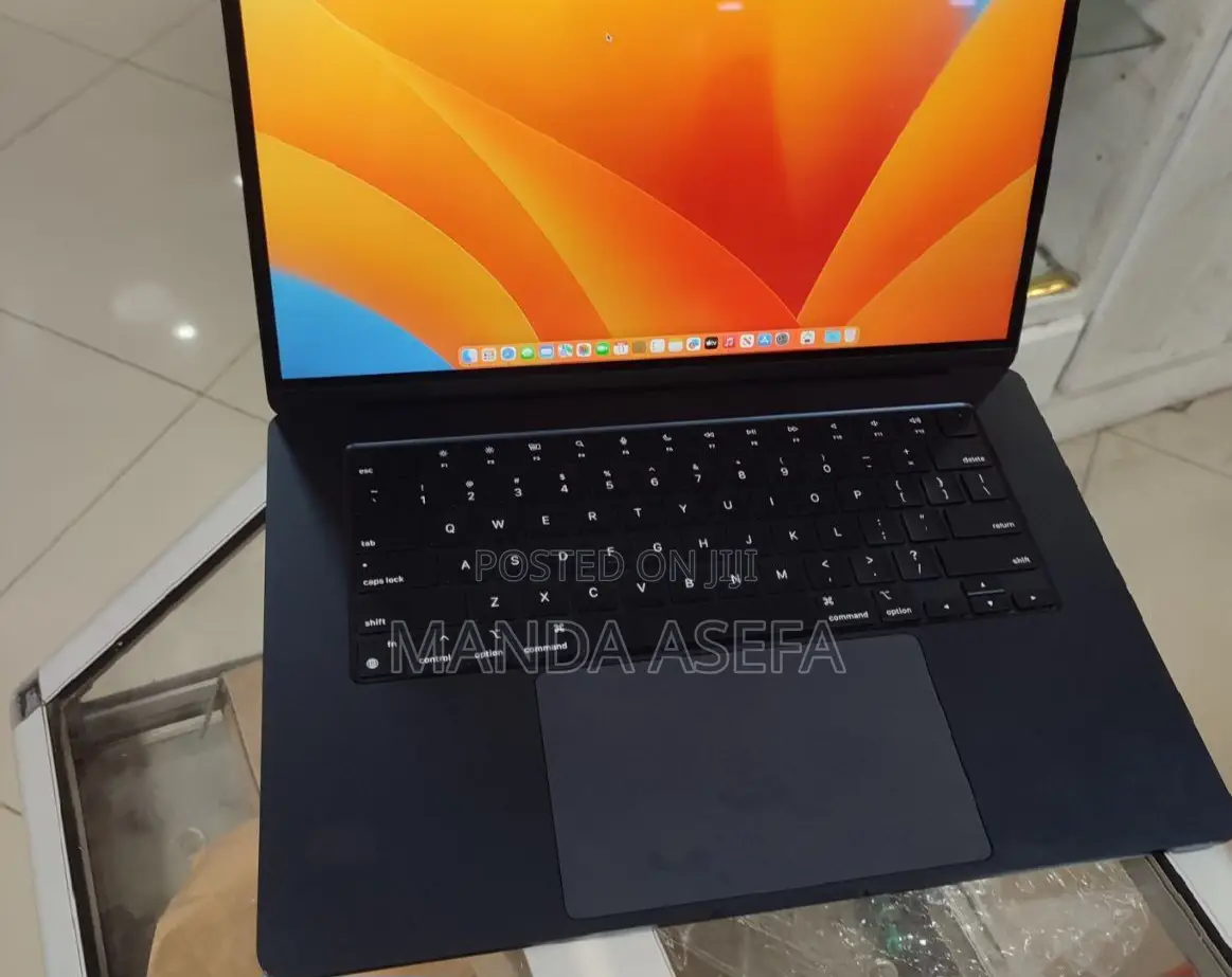 New Laptop Apple MacBook Air 8GB Apple M2 SSD 256GB