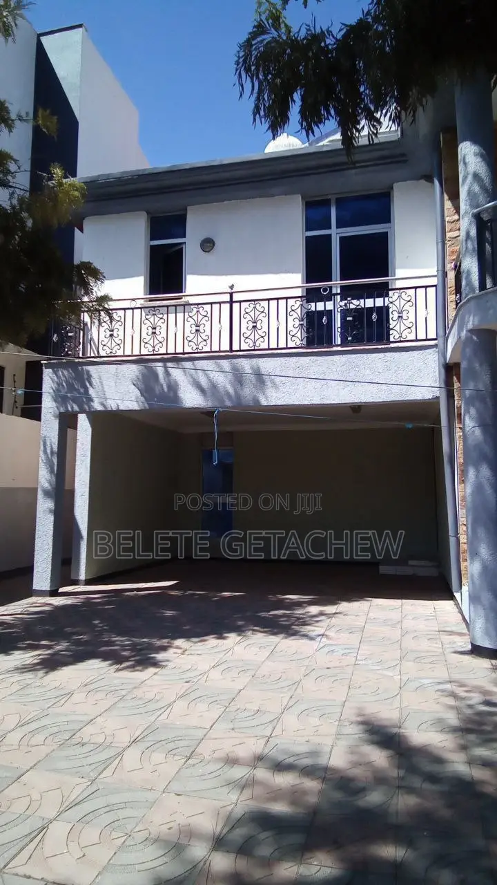 6bdrm Duplex in አያት ክብር ደመና G+1 መኖሪያ, Bole for sale