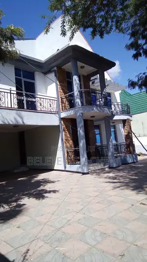6bdrm Duplex in አያት ክብር ደመና G+1 መኖሪያ, Bole for sale