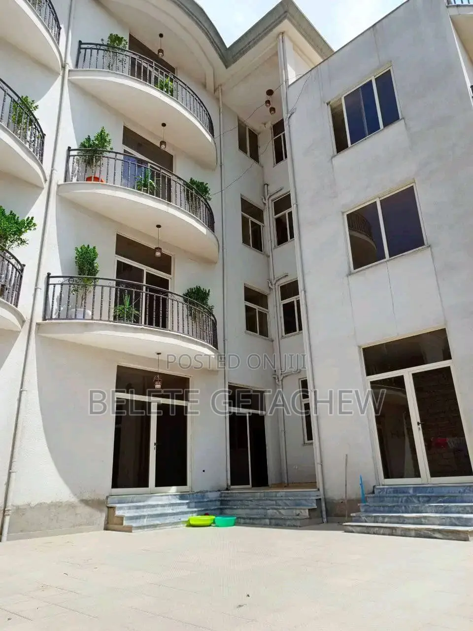 G+3 Apartment Building for Sale at Semit 420sqm
