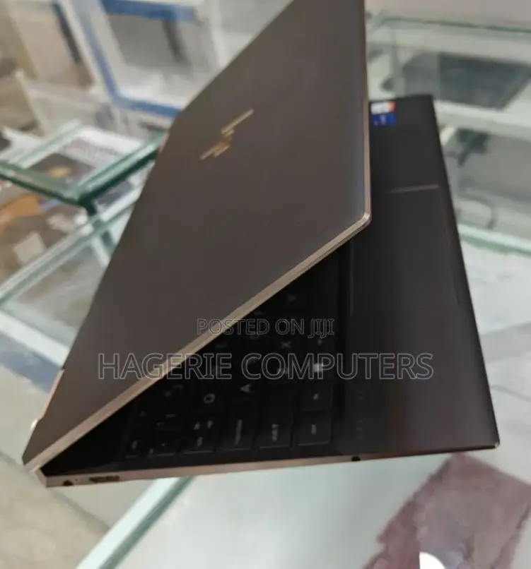New Laptop HP Spectre 16GB Intel Core I7 SSD 512GB