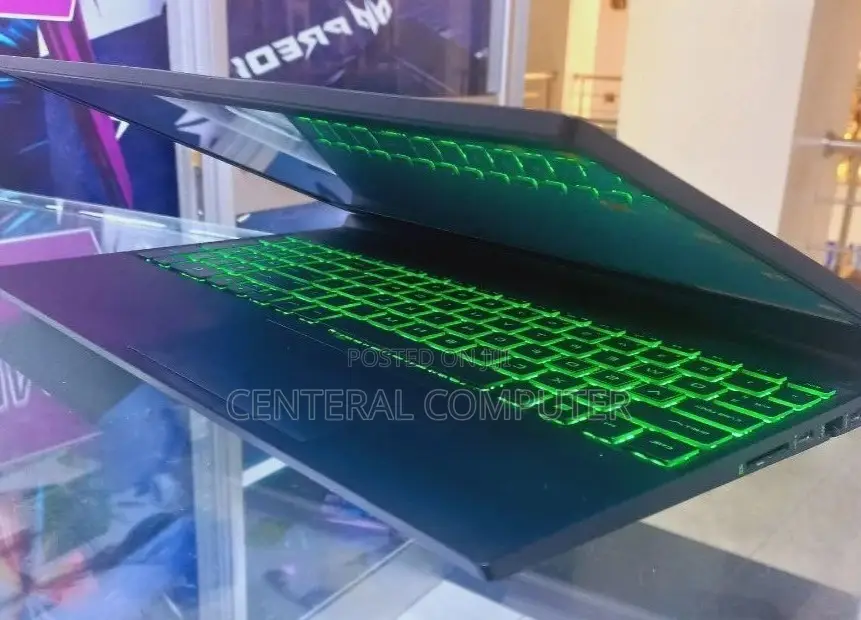 New Laptop HP Pavilion Power 15 8GB Intel Core I5 SSD 256GB