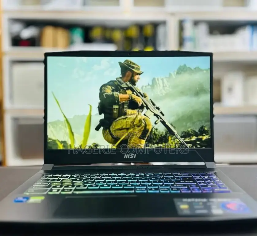 New Laptop MSI Katana 15 16GB Intel Core I7 SSD 512GB