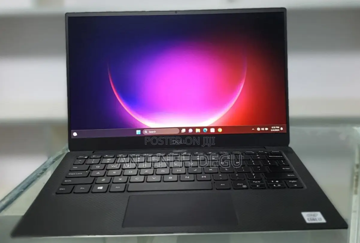 New Laptop Dell XPS 13 8GB Intel Core I5 SSD 256GB