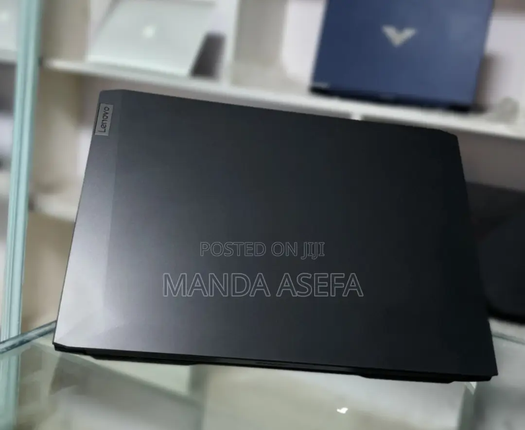 New Laptop Lenovo 8GB AMD Ryzen 5 SSD 512GB