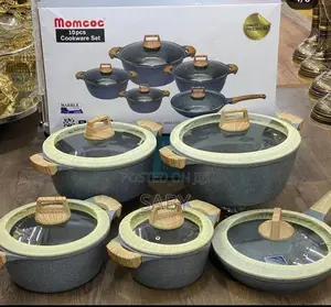 Photo - ሞምኮክ ዘመናዊ ጠንካራ እና ኦሪጂናል ድስት