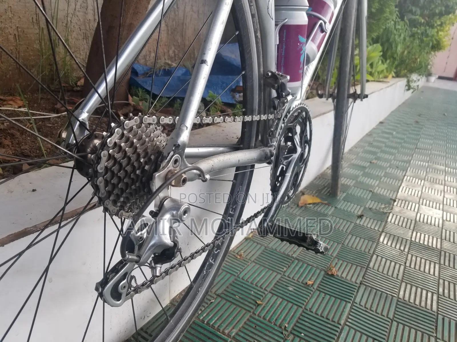 Specialized Almunium and Carbon Bike