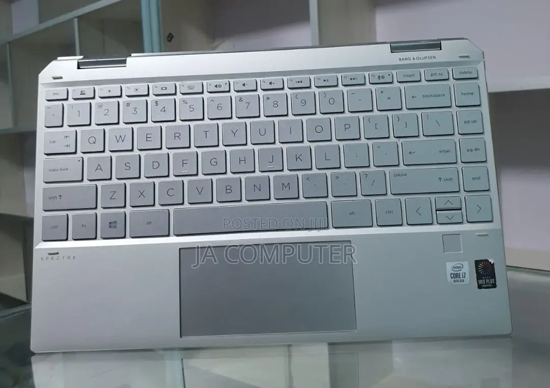 New Laptop HP Spectre 16GB Intel Core I7 SSD 512GB