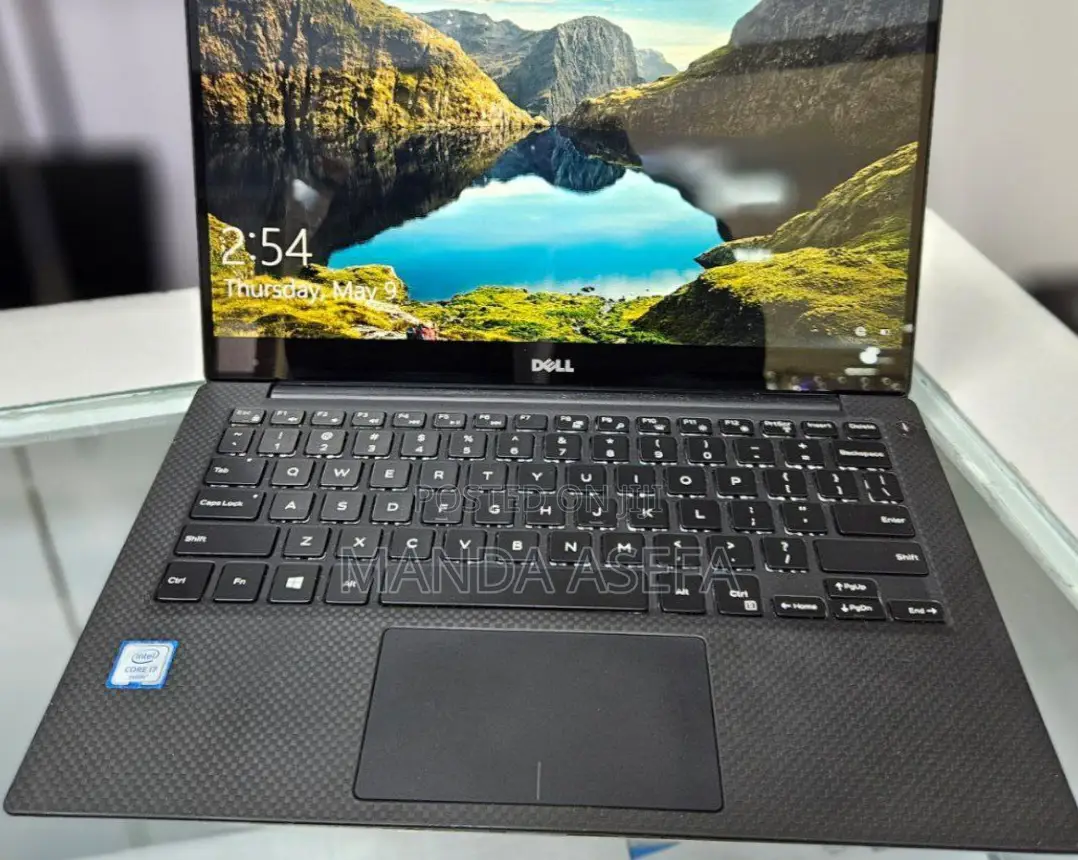 New Laptop Dell XPS 13 8GB Intel Core I7 SSD 512GB