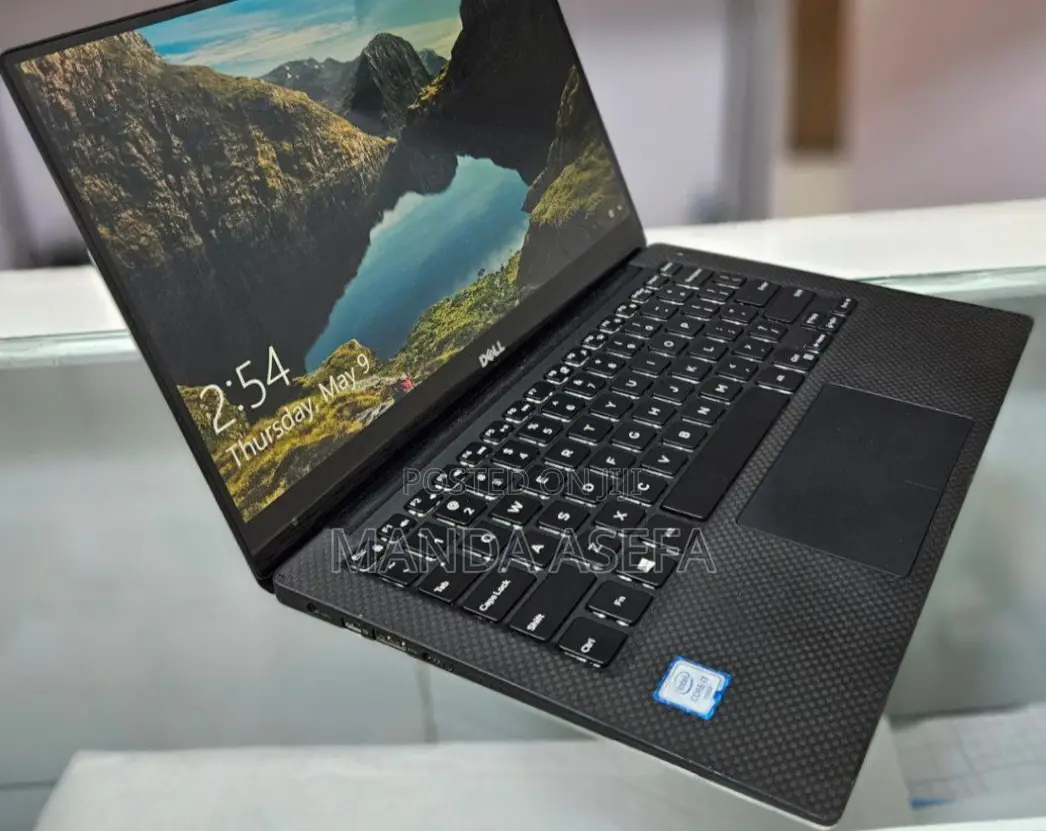 New Laptop Dell XPS 13 8GB Intel Core I7 SSD 512GB